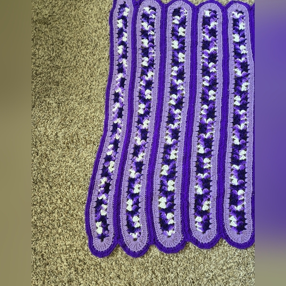 Vintage Handmade Crocheted Baby Blanket Purples-White Unisex 45 X 42 Crib Carry - Picture 7 of 9